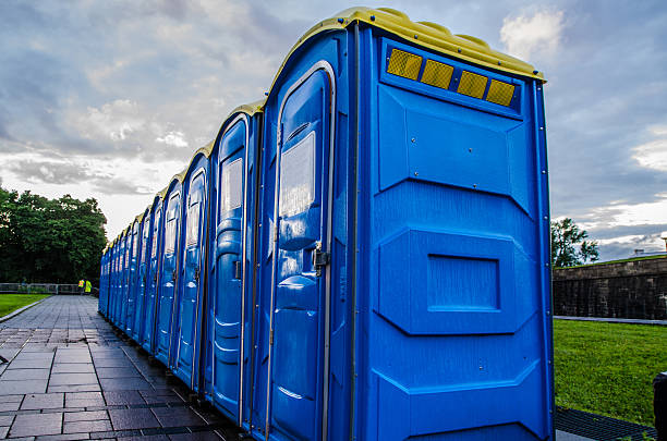 Best Portable toilet rental cost  in Vernon, AL
